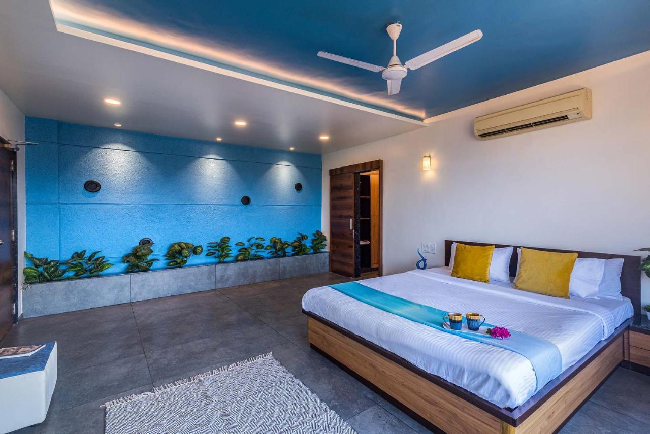 Eyes On The Lake By Stayvista - A Hillside Villa With A Captivating View Of The River Pune Luaran gambar