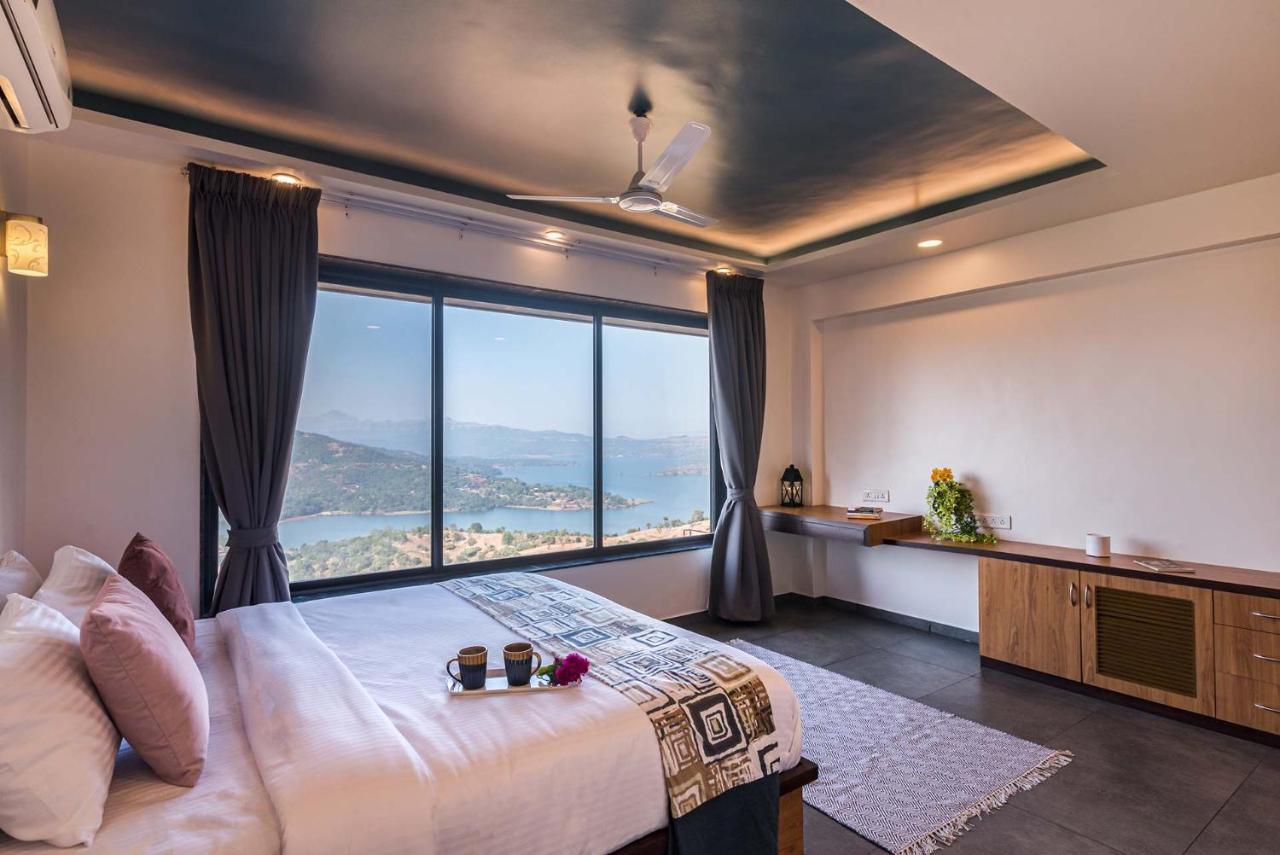 Eyes On The Lake By Stayvista - A Hillside Villa With A Captivating View Of The River Pune Luaran gambar