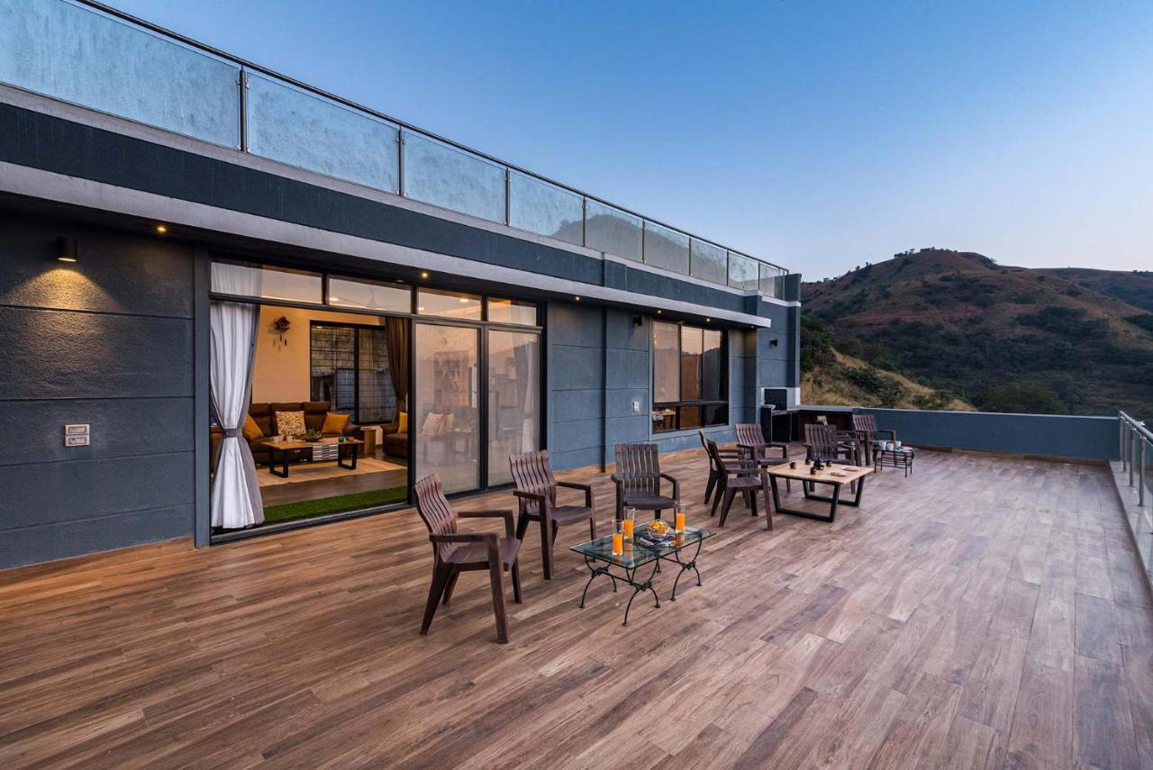 Eyes On The Lake By Stayvista - A Hillside Villa With A Captivating View Of The River Pune Luaran gambar